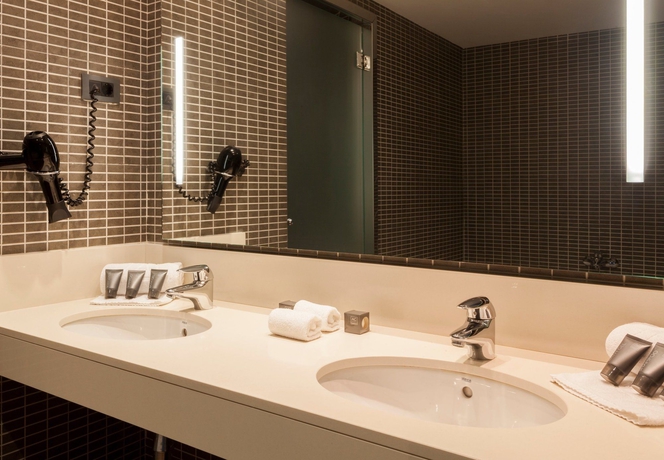 Imagen de la habitación del Hotel AC Gava Mar. Foto 9