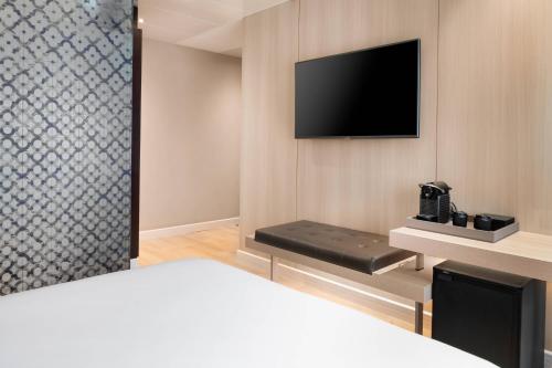 Imagen de la habitación del Hotel AC Hotel Irla by Marriott. Foto 19