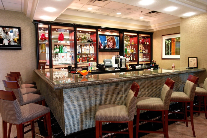 Imagen del bar/restaurante del Hotel AC Hotel Orlando Lake Buena Vista. Foto 4