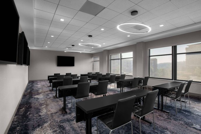 Imagen de los interiores del Hotel AC Hotel Pittsburgh Southpointe. Foto 18