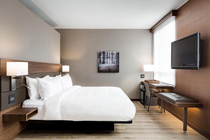 Imagen de la habitación del Hotel AC Hotel Santiago Costanera Center. Foto 6