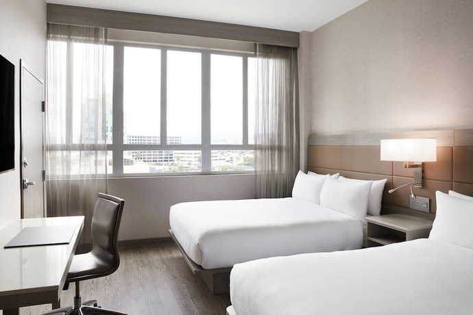 Imagen de la habitación del Hotel AC Hotel by Marriott Beverly Hills. Foto 4