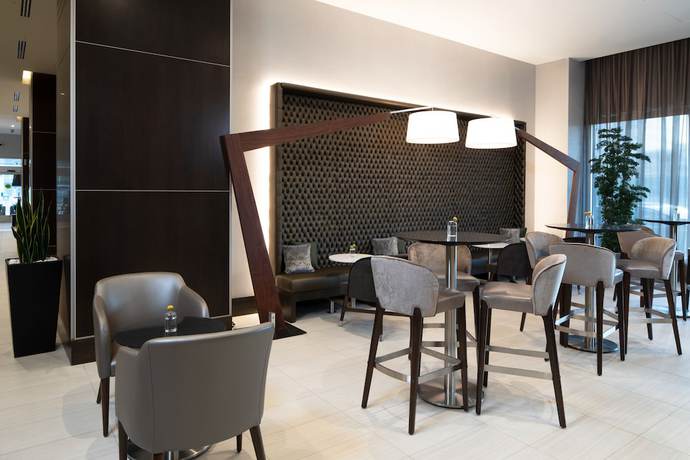 Imagen de los interiores del Hotel AC Hotel by Marriott Beverly Hills. Foto 15