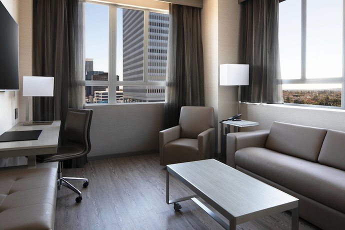 Imagen de la habitación del Hotel AC Hotel by Marriott Beverly Hills. Foto 10