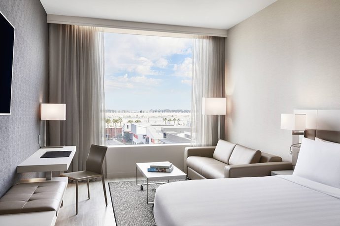 Imagen de la habitación del Hotel AC Hotel by Marriott Los Angeles South Bay. Foto 10