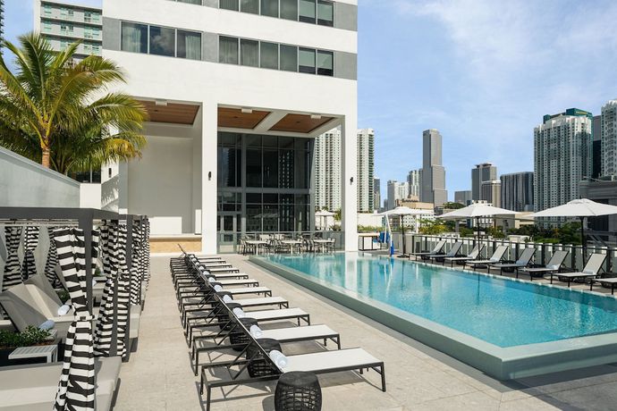 Imagen de los exteriores del Hotel AC Hotel by Marriott Miami Brickell. Foto 15