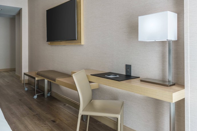 Imagen de la habitación del Hotel AC Hotel by Marriott Washington DC Downtown. Foto 12