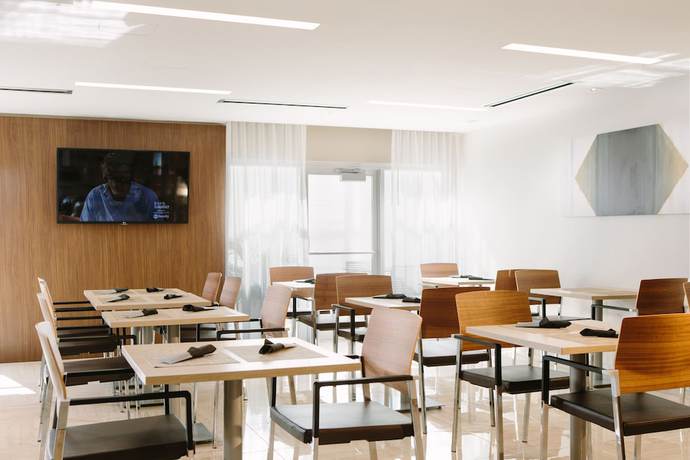 Imagen del bar/restaurante del Hotel AC Kansas City Plaza. Foto 2