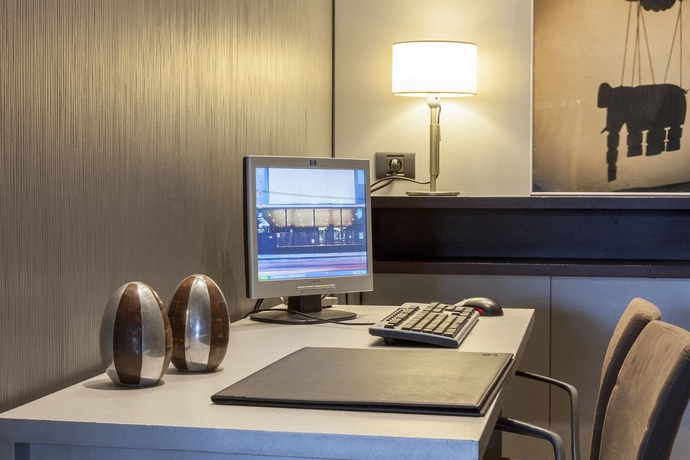 Imagen de los interiores del Hotel AC Madrid Airport. Foto 13