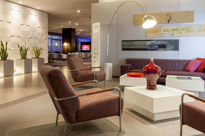 Imagen de los interiores del Hotel AC Madrid Airport. Foto 14