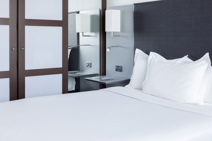 Imagen de la habitación del Hotel AC Madrid Airport. Foto 5