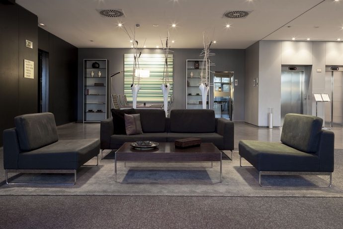 Imagen de los interiores del Hotel AC Madrid Airport. Foto 16