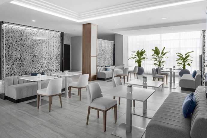 Imagen de los interiores del Hotel AC Miami Dadeland. Foto 17