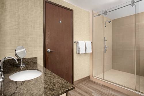 Imagen de la habitación del Hotel AC Portland Lake Oswego. Foto 8