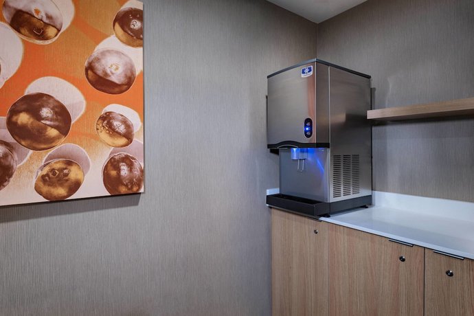 Imagen del bar/restaurante del Hotel AC San Jose Escazu. Foto 5