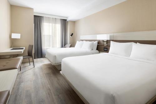 Imagen de la habitación del Hotel AC St. Petersburg. Foto 6