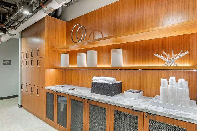 Imagen de los interiores del Hotel AC Washington DC Convention Center. Foto 19