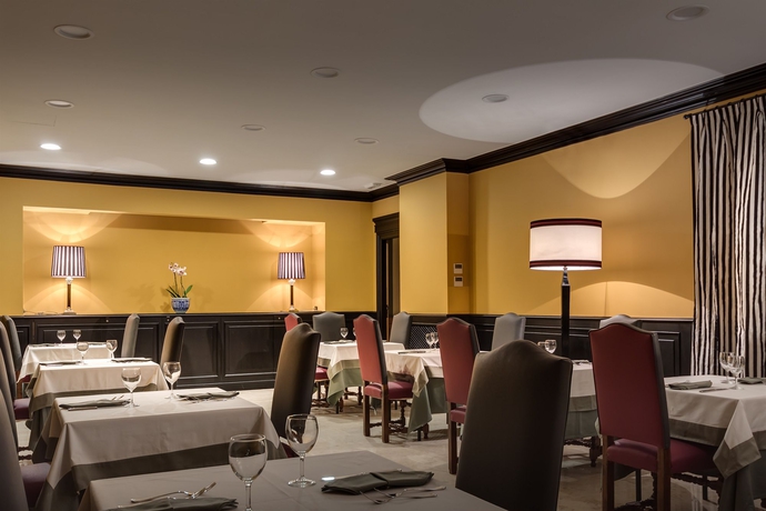 Imagen del bar/restaurante del Hotel AC by Marriott Clodio Roma. Foto 2