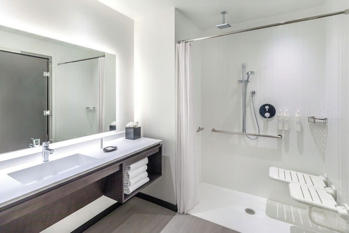 Imagen de la habitación del Hotel AC by Marriott Saratoga Springs. Foto 9