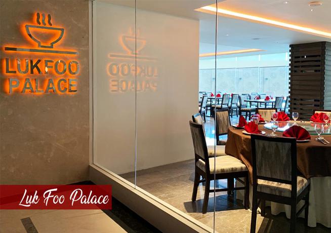 Imagen del bar/restaurante del Hotel ACACIA HOTEL DAVAO. Foto 3