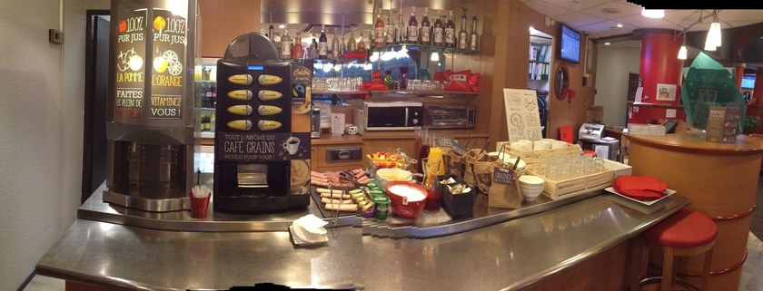 Imagen del bar/restaurante del Hotel ACE H&ocirc;tel Travel Fabr&egrave;gues - A9 Montpellier Sud. Foto 12