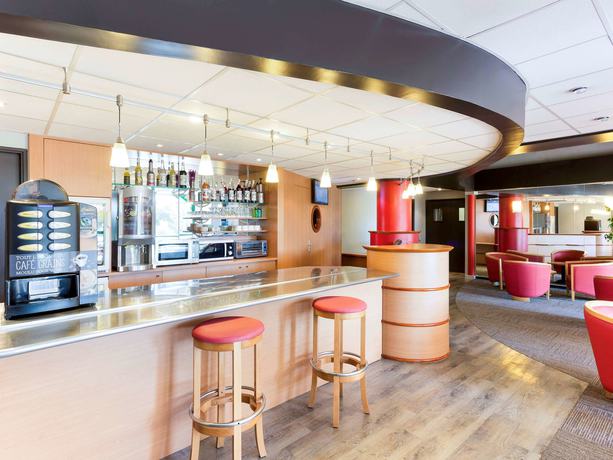 Imagen del bar/restaurante del Hotel ACE H&ocirc;tel Travel Fabr&egrave;gues - A9 Montpellier Sud. Foto 14