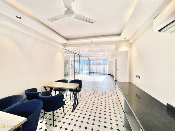 Imagen de los interiores del Hotel ACE STAYZ Sector57 Gurugram. Foto 10