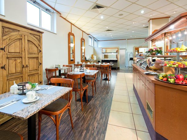 Imagen del bar/restaurante del Hotel ACHAT Hotel Neustadt an der Weinstra&szlig;e. Foto 3