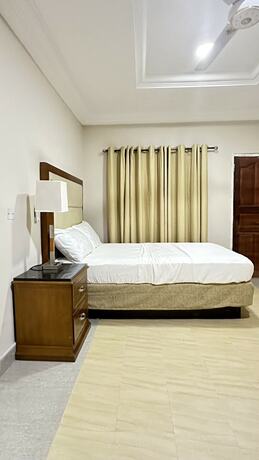 Imagen de la habitación del Hotel ACHIE SUITES. Foto 13