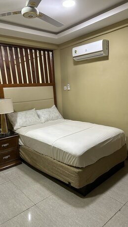 Imagen de la habitación del Hotel ACHIE SUITES. Foto 14