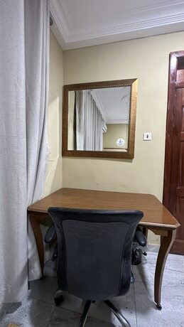 Imagen de la habitación del Hotel ACHIE SUITES. Foto 18