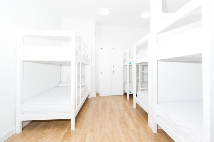 Imagen de la habitación del Hotel AD Hostel Tarragona. Foto 10