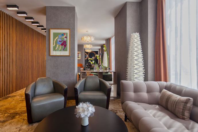 Imagen de los interiores del Hotel ADAM Suites. Foto 20