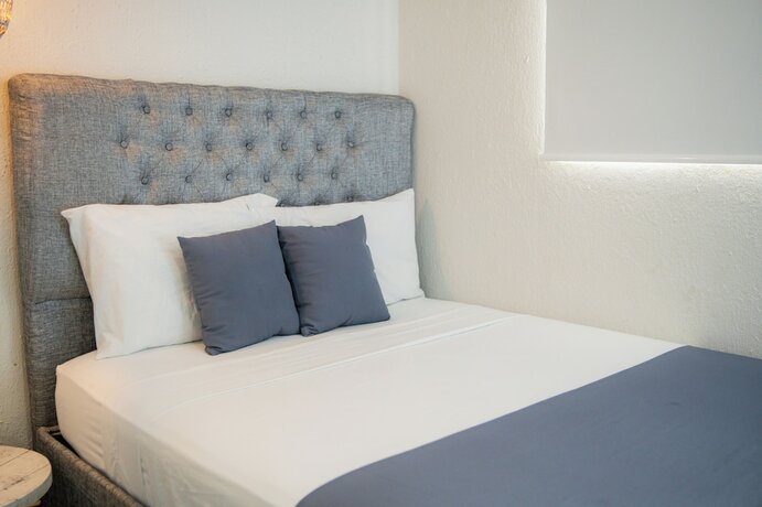Imagen general del Hotel ADAZ Mediterraneo. Foto 10