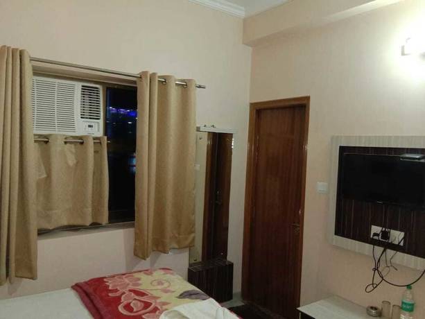 Imagen de la habitación del Hotel ADB Rooms De Pal Varanasi. Foto 13