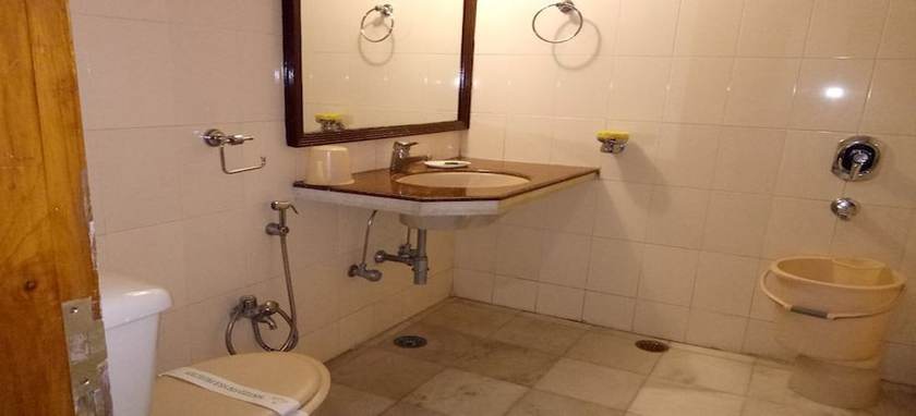 Imagen de la habitación del Hotel ADB Rooms Diana Palace. Foto 8