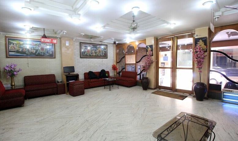 Imagen de los interiores del Hotel ADB Rooms India International Dx. Foto 15