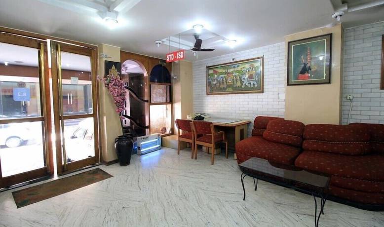 Imagen de los interiores del Hotel ADB Rooms India International Dx. Foto 16