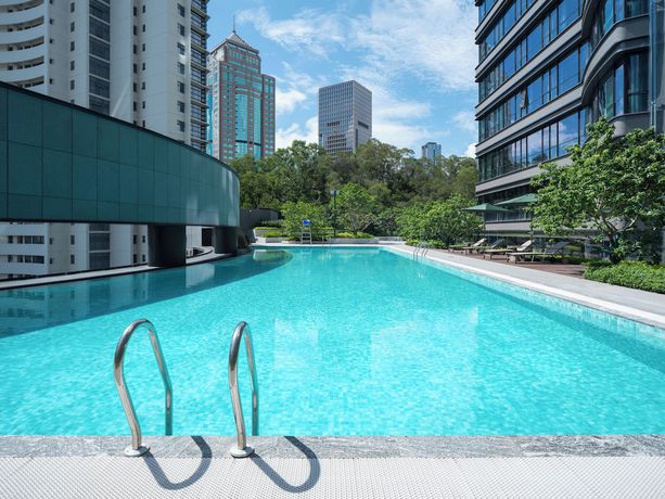 Imagen de la piscina del Hotel ADEN Shenzhen Nanshan. Foto 15