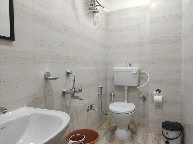 Imagen general del Hotel ADITYA\'S HOTEL WAY POINT. Foto 9