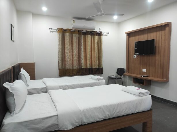 Imagen de la habitación del Hotel ADITYA\'S HOTEL WAY POINT. Foto 19