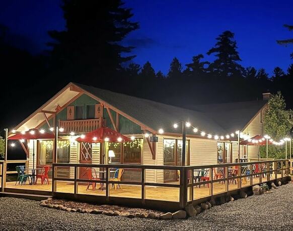 Imagen general del Hotel ADK Trail Inn. Foto 1
