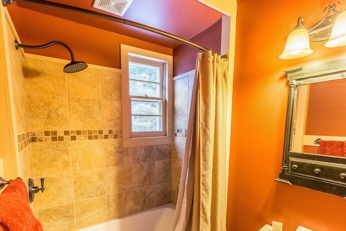 Imagen de la habitación del Hotel ADK Trail Inn. Foto 19