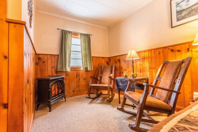 Imagen de la habitación del Hotel ADK Trail Inn. Foto 20