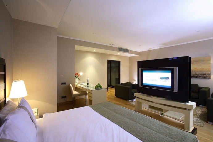 Imagen de la habitación del Hotel ADM Grand. Foto 12