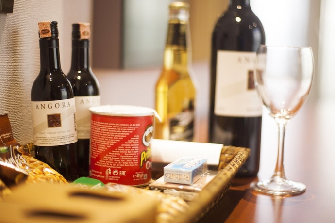 Imagen de la habitación del Hotel ADM Grand. Foto 13