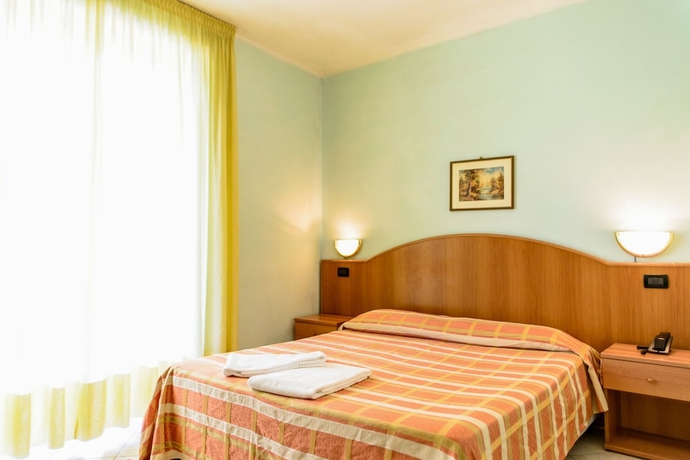 Imagen de la habitación del Hotel ADRIANA, Viareggio. Foto 6