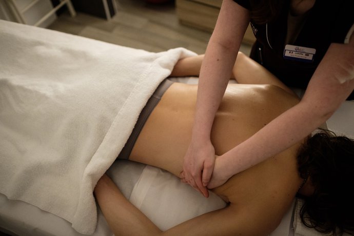 Imagen de los interiores del Hotel AEC Vacances - Le Grand Fourchon. Foto 11