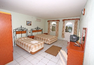 Imagen de la habitación del Hotel AEGEAN GARDEN HOTEL. Foto 8