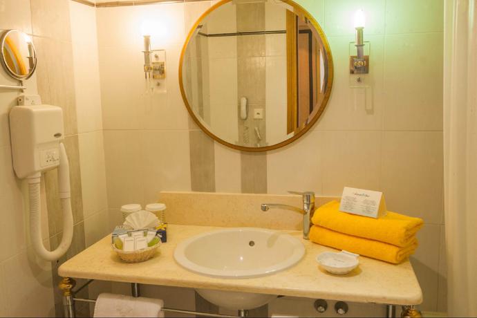 Imagen general del Hotel AEGEAN MELATHRON. Foto 12